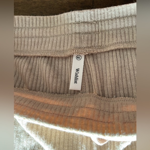 Wishlist matching short and tee lounge set. - Picture 2 of 4